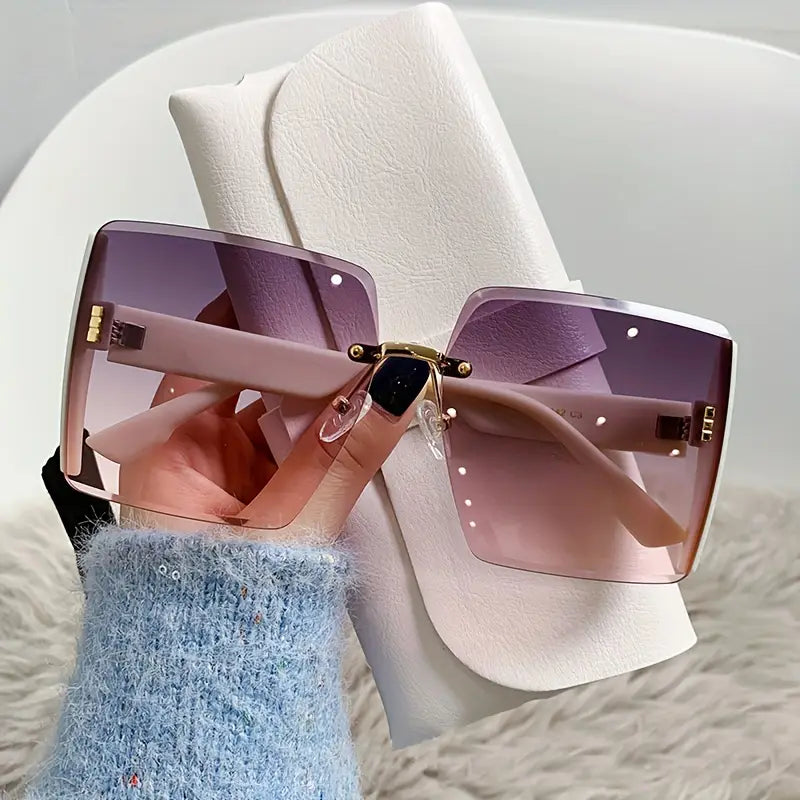 Noir Square Sunglasses