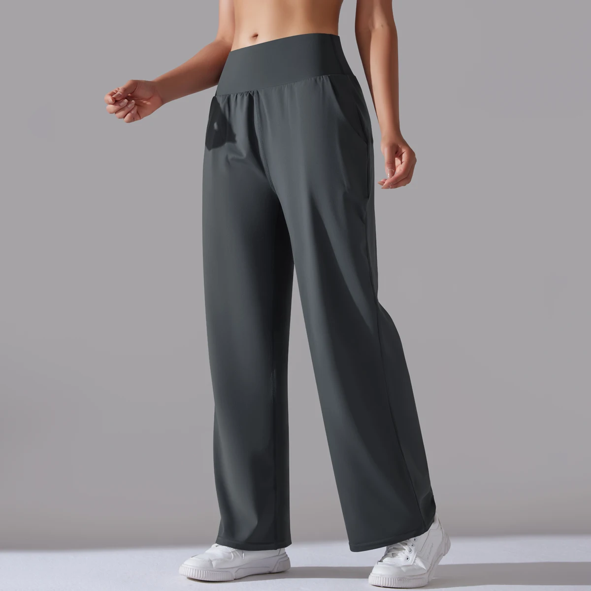 PureMotion Relaxed Pants
